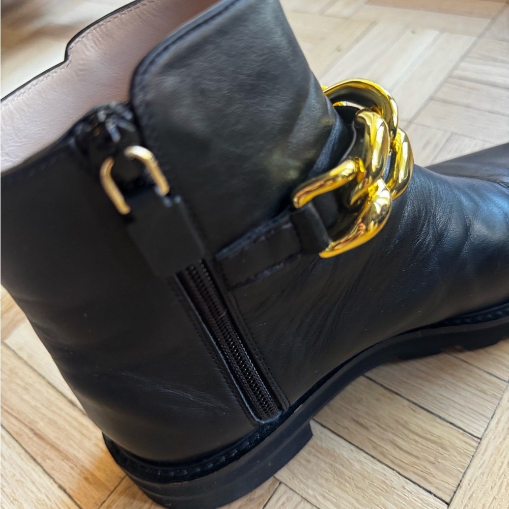 Stuart Weitzman Black Leather Gold Chain Boots Size 7 - Picture 7 of 13